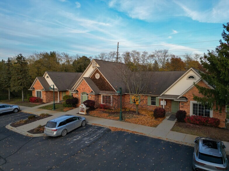 Primary Photo Of 1641 S Milford Rd, Highland Township Medical For Lease