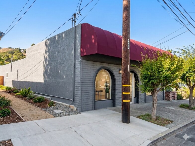 Primary Photo Of 1616 Alhambra Ave, Martinez Storefront For Lease