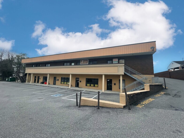 More Photos Of 497 Ritchie Hwy, Severna Park Unknown For Lease