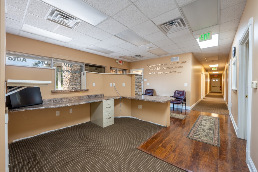 More Photos Of 2840 Ligonier St, Latrobe Office For Sale