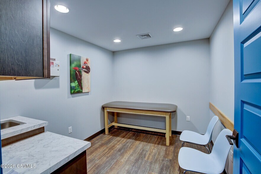 More Photos Of 121 Jpm Rd, Lewisburg Medical For Sale