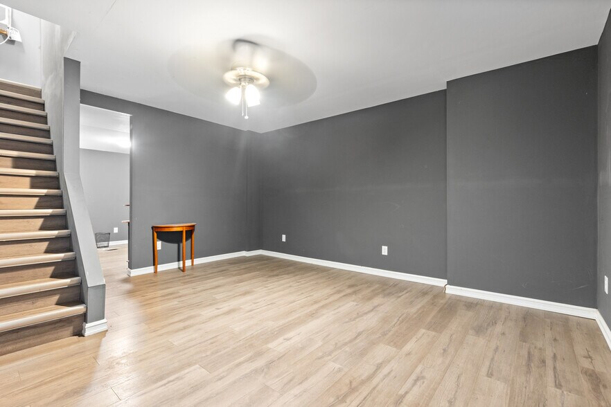 More Photos Of 1725 Rossi Dr, Tecumseh Distribution For Sale
