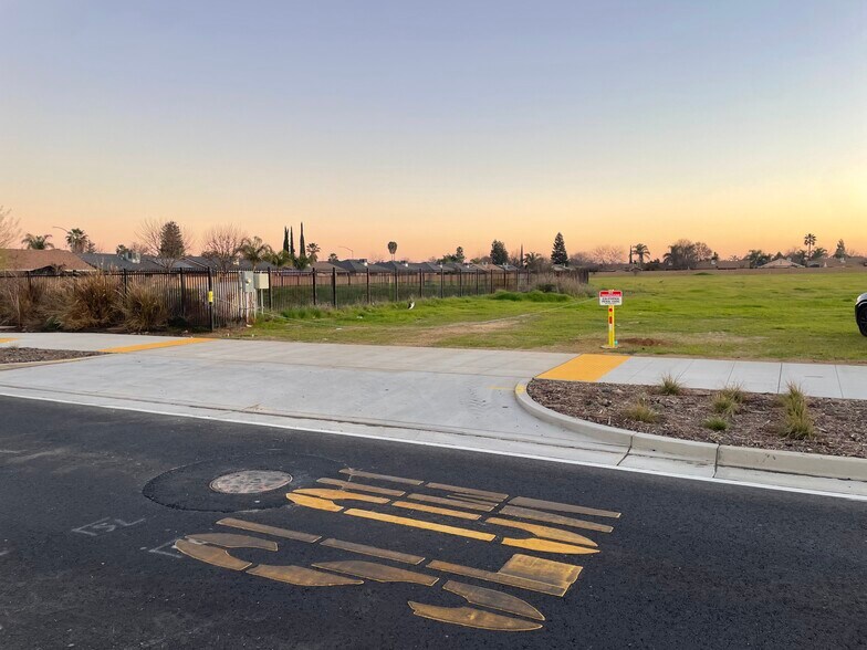 More Photos Of Alta Avenue @ Kamm Avenue, Dinuba Land For Sale