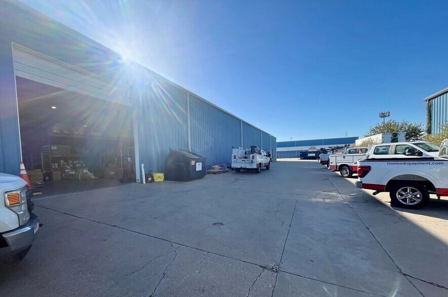 More Photos Of 8130 W Reno Ave, Oklahoma City Manufacturing For Lease