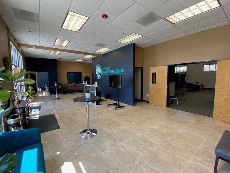 More Photos Of 861 Harold Pl, Chula Vista Research And Development For Sale