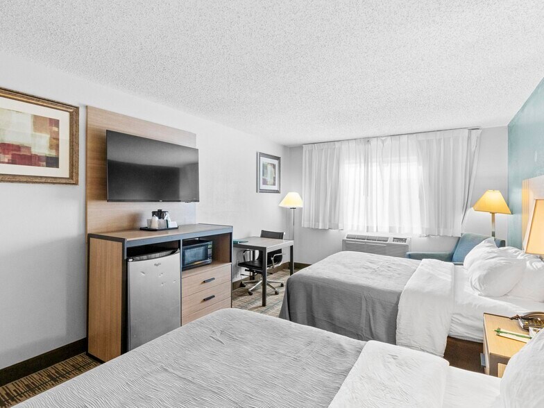 More Photos Of 15150 Brighton Rd, Brighton Hotel For Sale