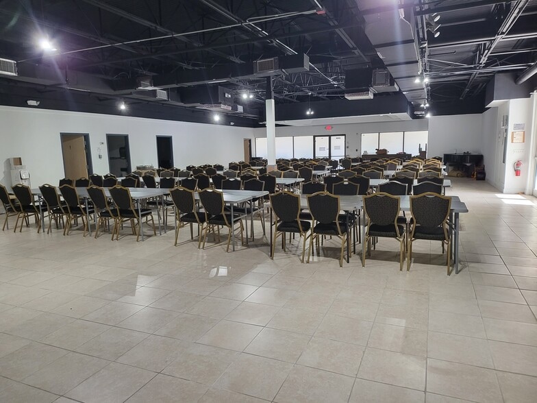 More Photos Of 6539 W Commercial Blvd, Fort Lauderdale Religious Facility For Lease