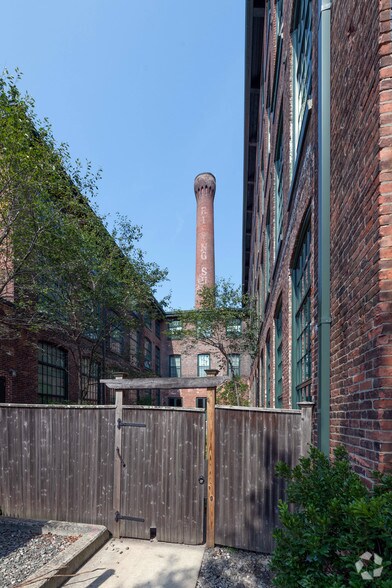 More Photos Of 166 Valley St, Providence Apartments For Sale