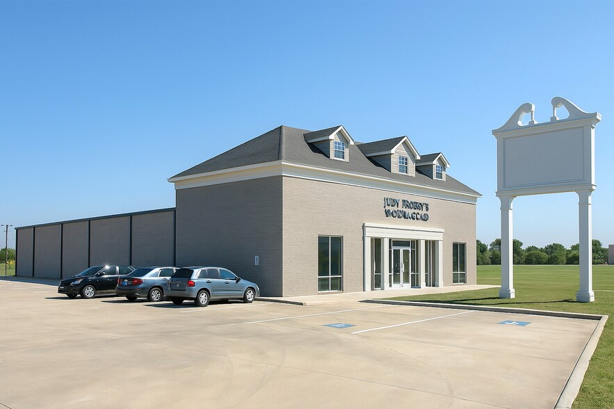 More Photos Of 760 Jim Wright Fwy, Fort Worth Showroom For Sale