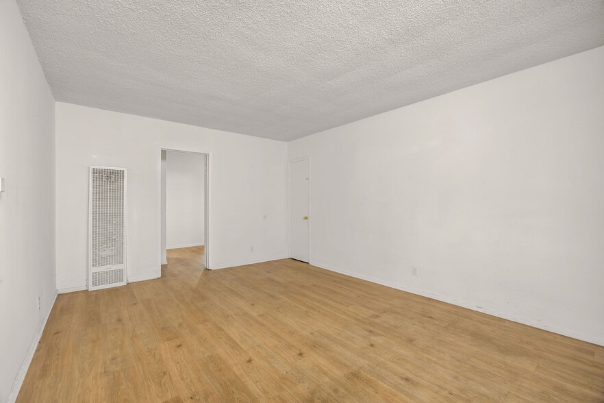 More Photos Of 3705 WESTWOOD BL, Los Angeles Apartments For Sale