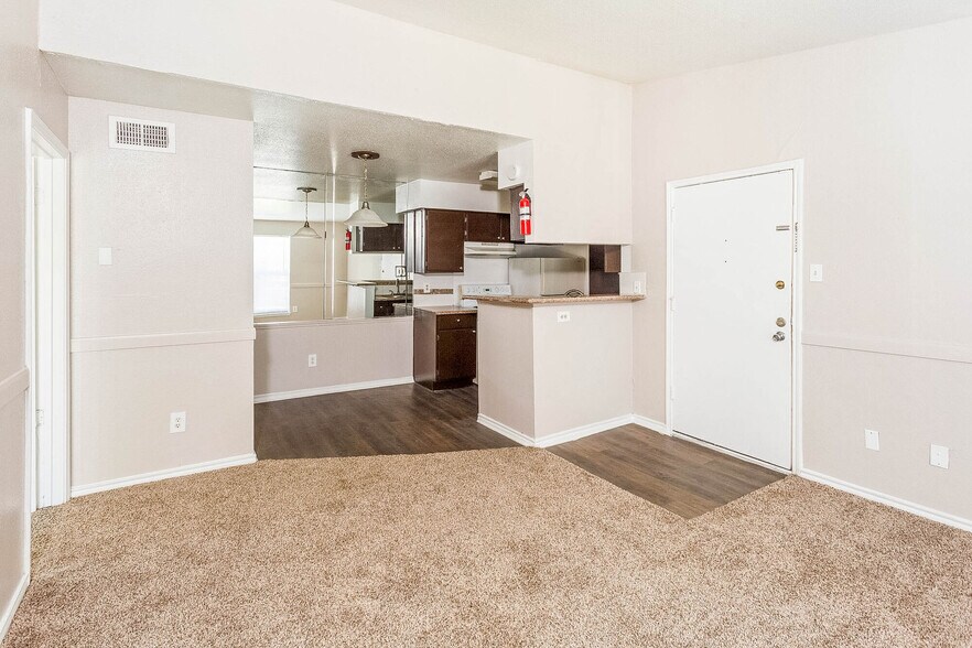 More Photos Of 8600 S Course Dr, Houston Apartments For Sale