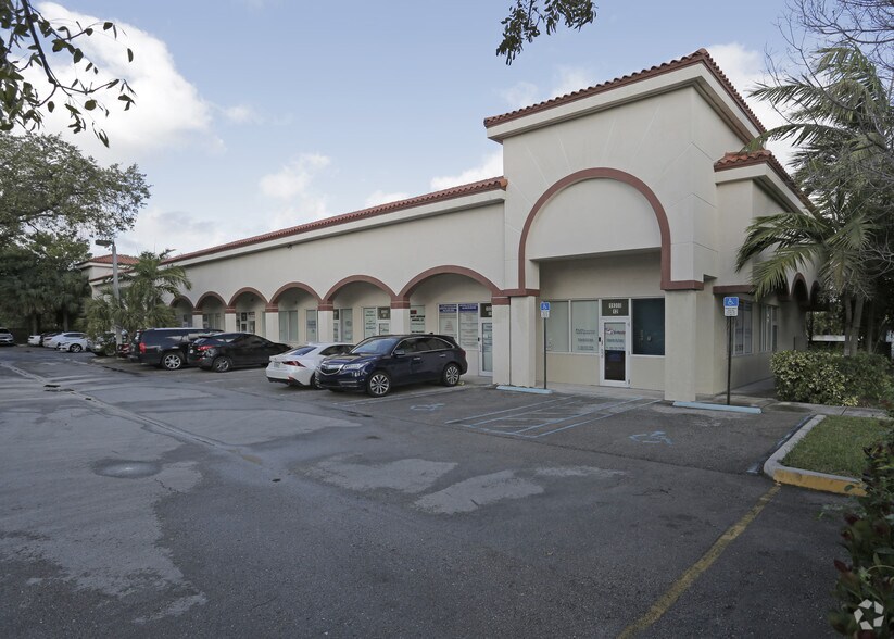 Primary Photo Of 19300 W Dixie Hwy, Miami Office For Lease