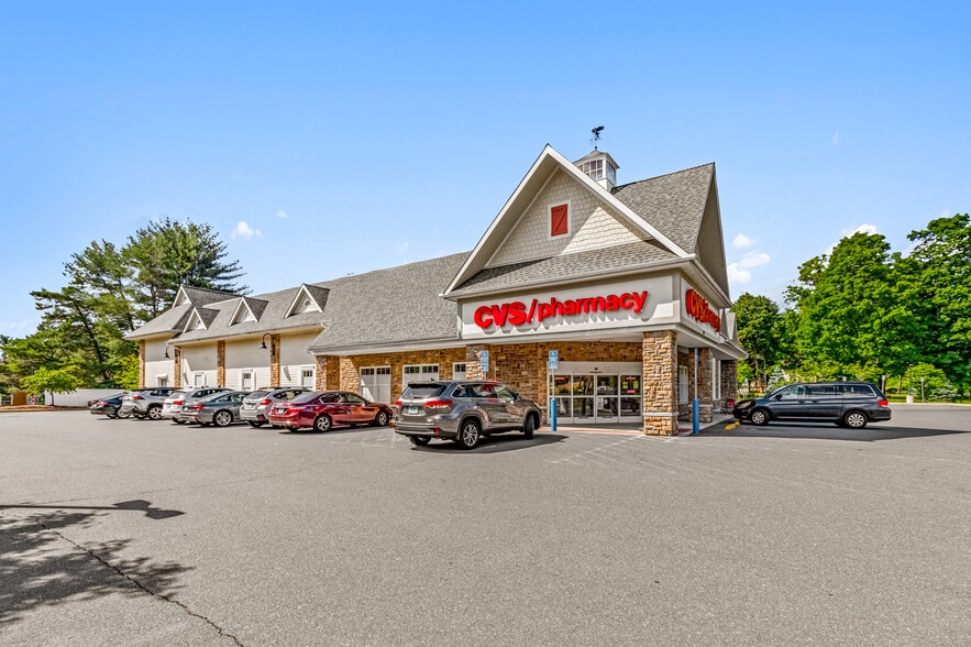 More Photos Of 330 Main St, Farmington Drugstore For Sale