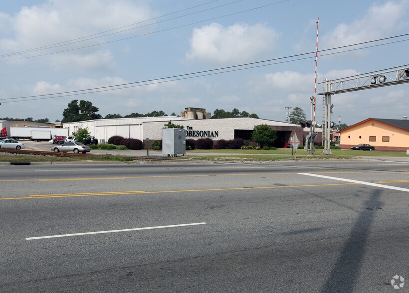 More Photos Of 2175 N Roberts Ave, Lumberton Industrial For Sale