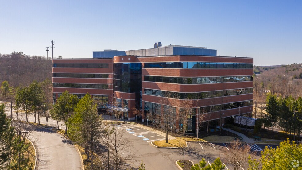 More Photos Of 200 Crossing Blvd, Framingham Office For Lease