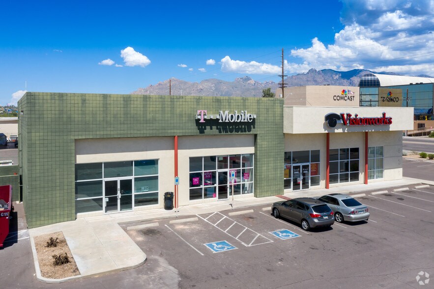 Primary Photo Of 4631 N Oracle Rd, Tucson Freestanding For Lease