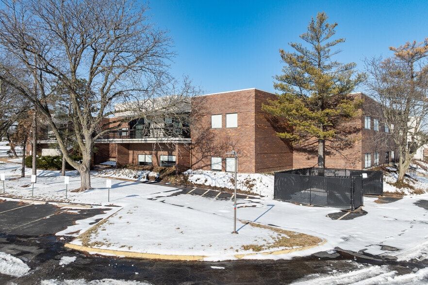 Primary Photo Of 1145 Corporate Lake Dr, Creve Coeur Office For Sale