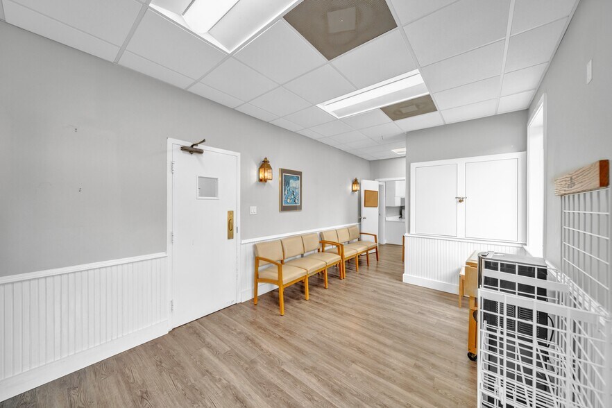 More Photos Of 4000 Burke Station Rd, Fairfax Auto Dealership For Lease