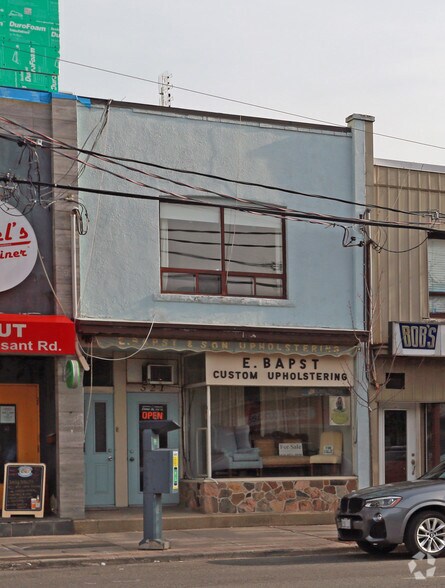 Primary Photo Of 521 Mt Pleasant Rd, Toronto Storefront Retail Residential For Sale