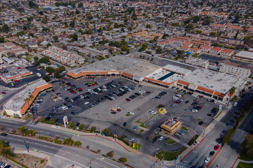 Primary Photo Of 14151 Ramona Blvd, Baldwin Park General Retail For Lease