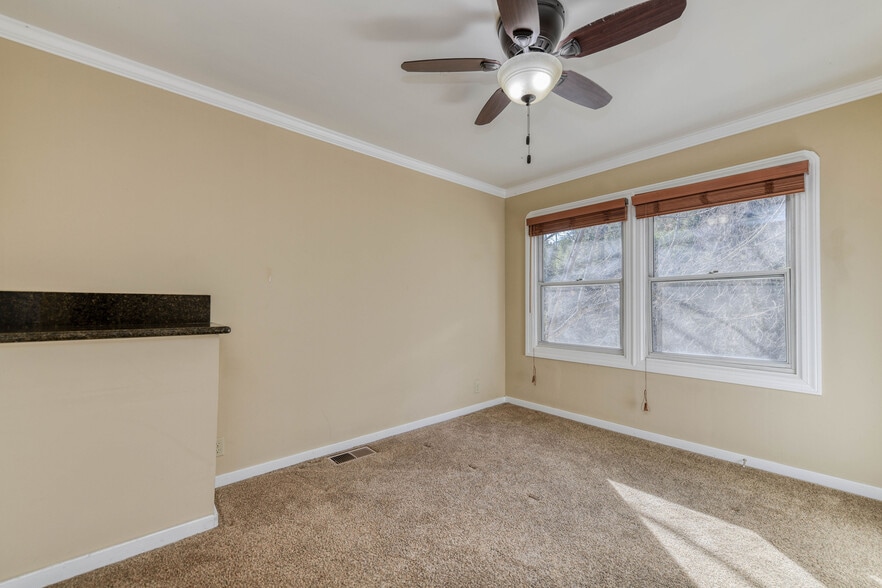 More Photos Of 21335 Consolation Rd, Volcano Storefront Retail Office For Sale