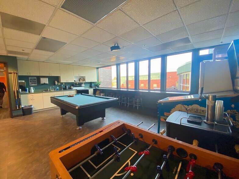 More Photos Of 2171 Sandy Dr, State College Flex For Lease