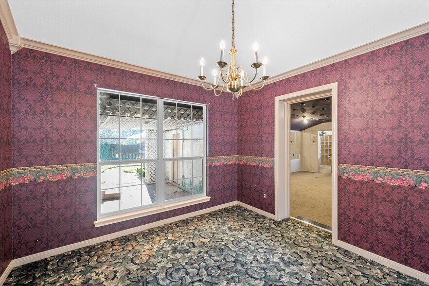 More Photos Of 103-105 E Center Street, Lorena Storefront For Sale