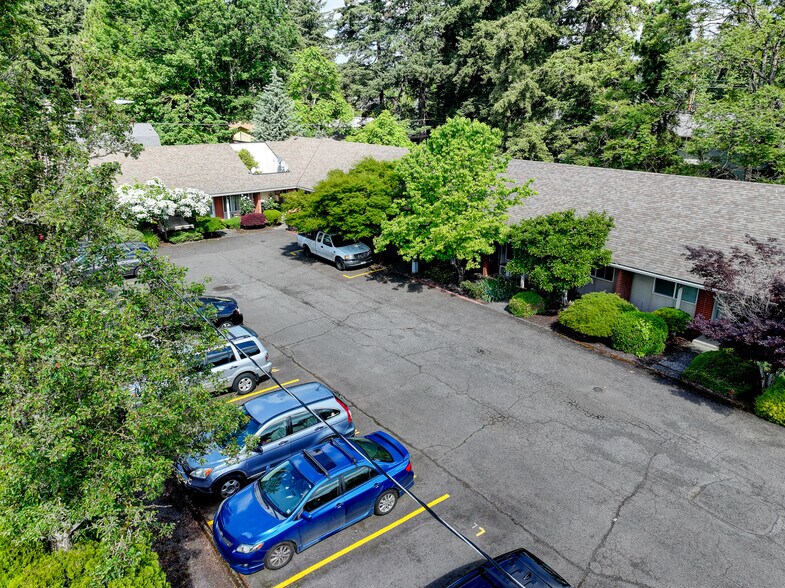 More Photos Of 611 SE 139th Ave, Portland Apartments For Sale