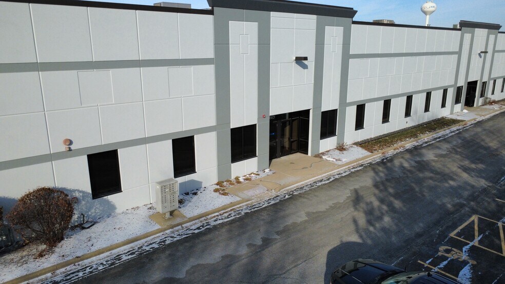 More Photos Of 1601-1627 Rock Creek Blvd, Joliet Distribution For Sale