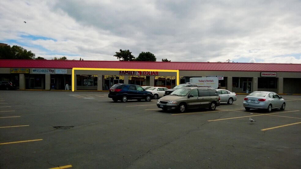 More Photos Of 4141 S Salina St, Syracuse Unknown For Lease