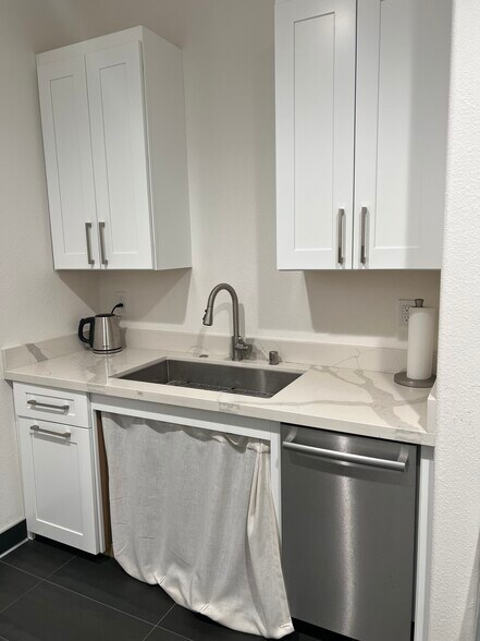 More Photos Of 372 Castro St, Mountain View Office For Lease