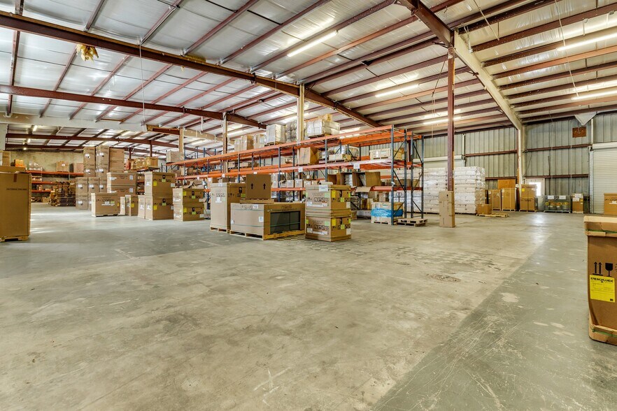 More Photos Of 18230 Paulson Dr, Port Charlotte Warehouse For Sale