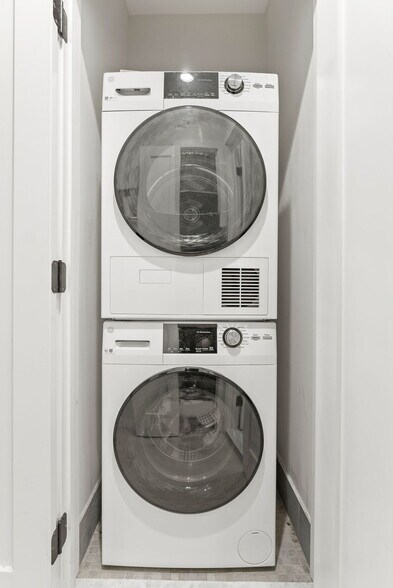 More Photos Of 30 Bergen St, Brooklyn Multifamily For Sale
