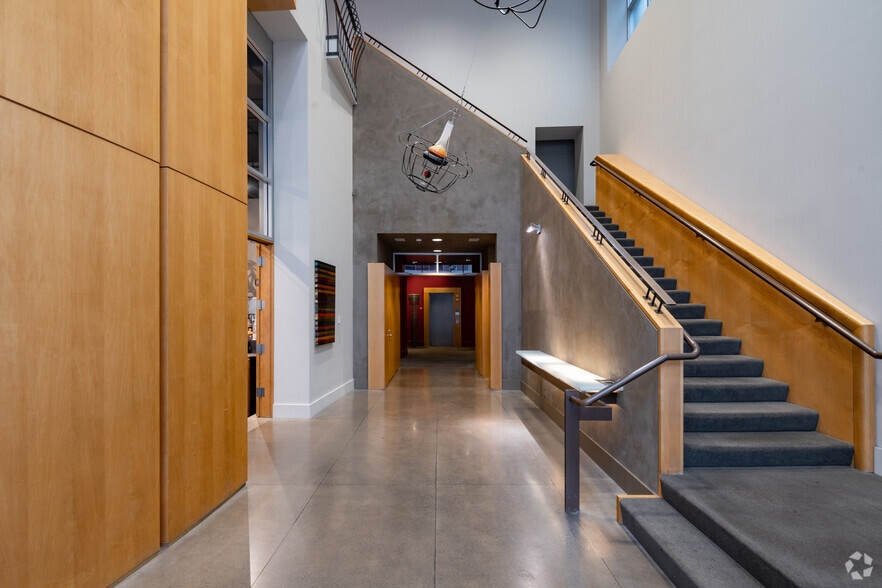 More Photos Of 1406 1st Ave, Seattle Office For Lease