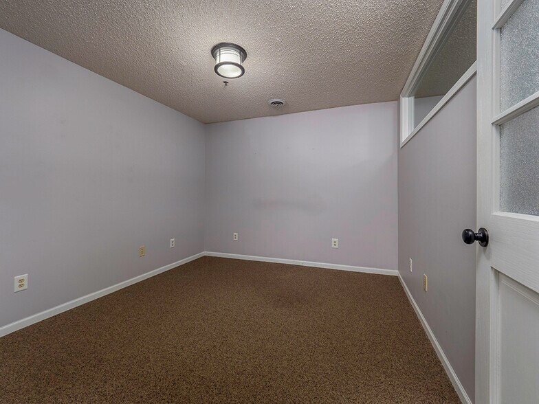 More Photos Of 3165 Fernbrook Ln N, Plymouth Office For Lease