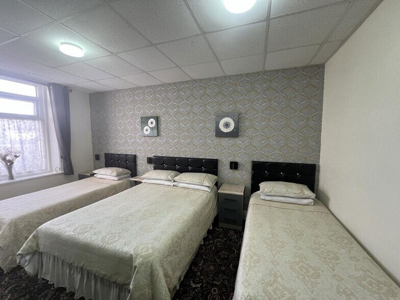 More Photos Of 29-31 Albert Rd, Blackpool Hotel For Sale