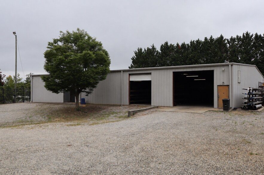 More Photos Of 105 Furlong Industrial Dr, Kernersville Manufacturing For Sale