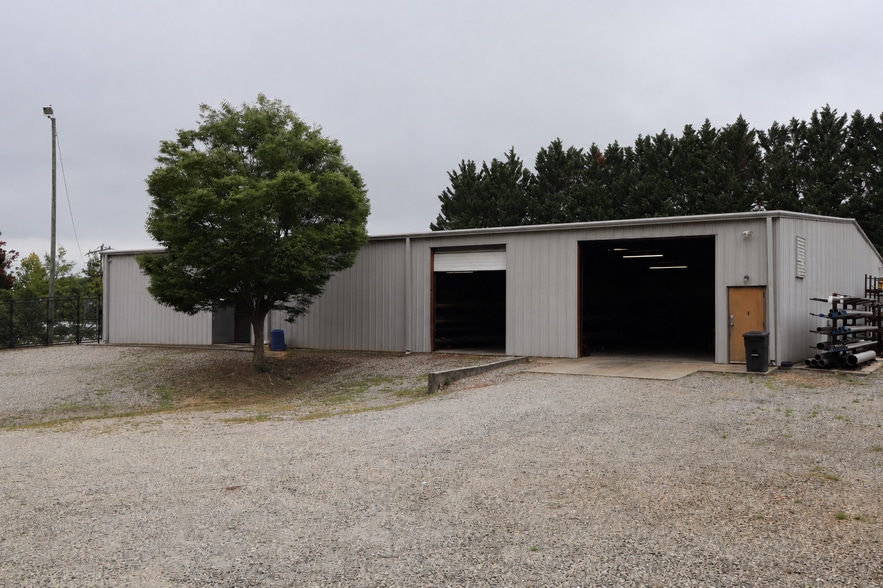 More Photos Of 105 Furlong Industrial Dr, Kernersville Manufacturing For Lease