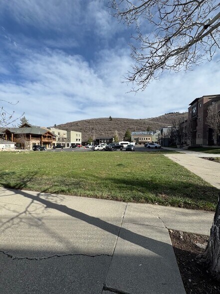More Photos Of 1795 Sidewinder Dr, Park City Office For Lease