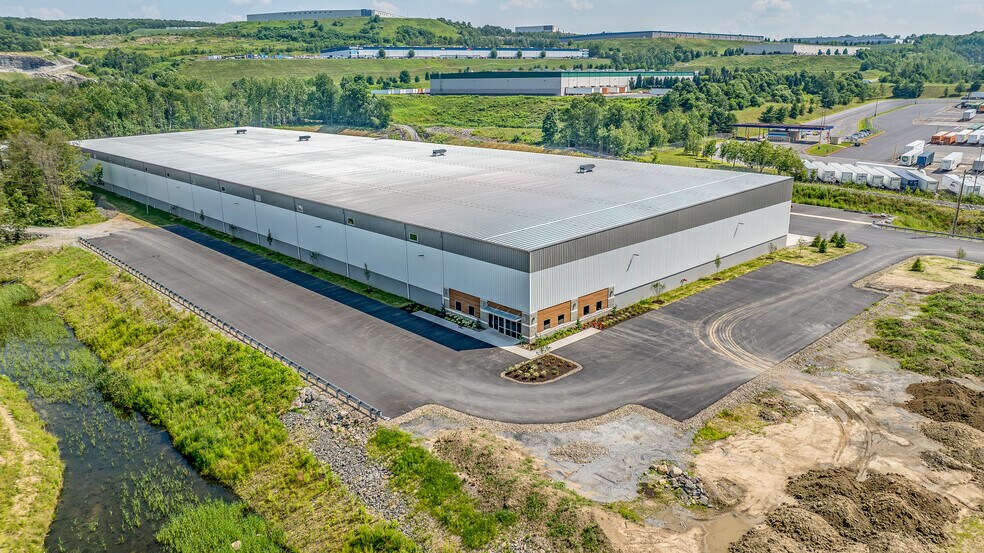 More Photos Of 525 Research, Pittston Township Distribution For Lease