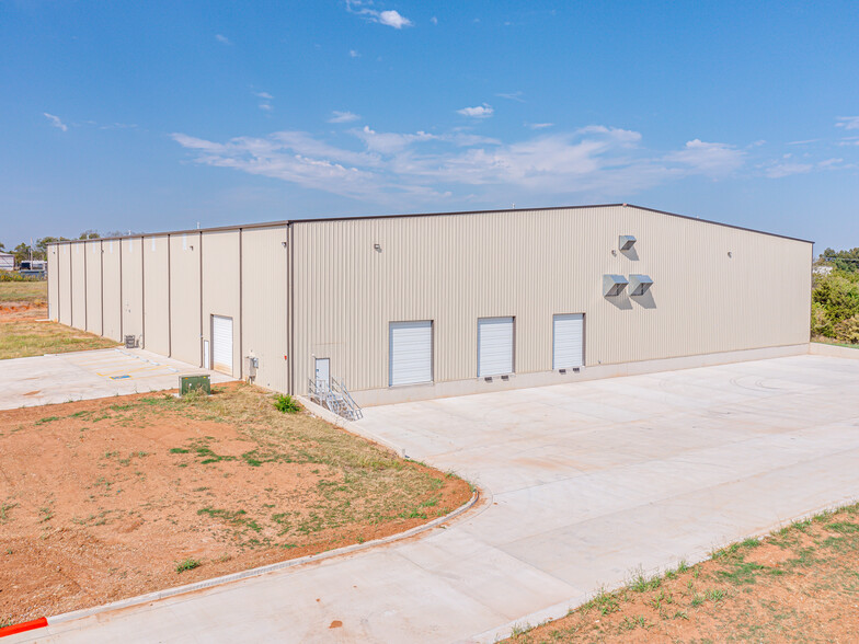 Primary Photo Of 8032 Industrial Dr, Shawnee Warehouse For Lease