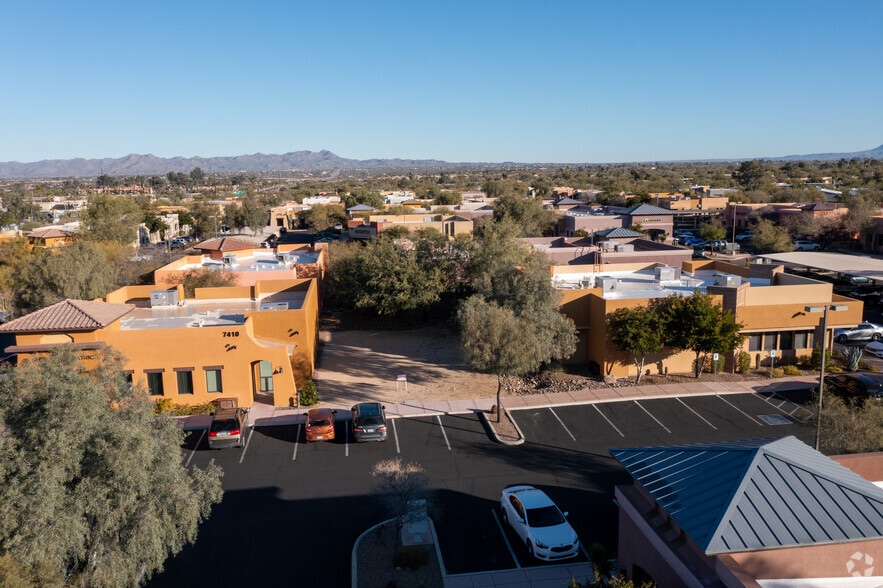 More Photos Of 7408-7412 N La Cholla Blvd, Tucson Medical For Sale