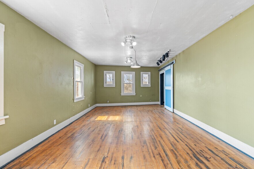 More Photos Of 8572 Silver Lake Rd, Linden Freestanding For Sale