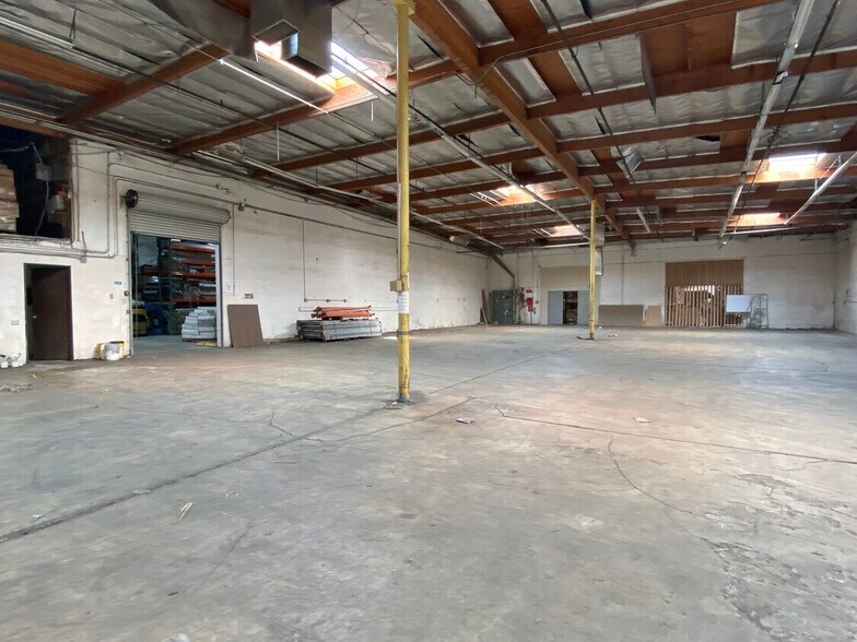 More Photos Of 5407 Holt Blvd, Montclair Warehouse For Sale