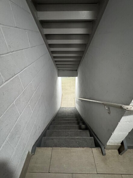 More Photos Of 3573 Laconia Ave, Bronx Apartments For Sale