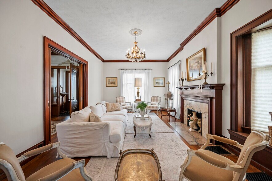 More Photos Of 610 W Washington St, Sandusky Specialty For Sale