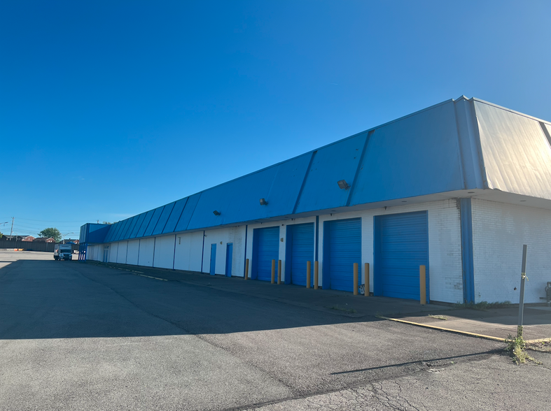 Primary Photo Of 2930-2932 Lebanon Church Rd, West Mifflin Warehouse For Lease