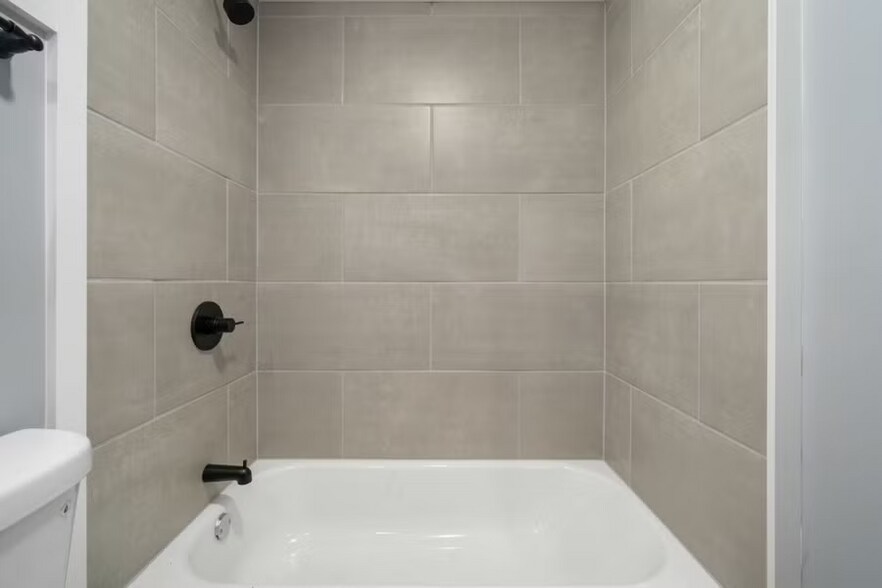 More Photos Of 786-792 Thomas Ave, Columbus Apartments For Sale