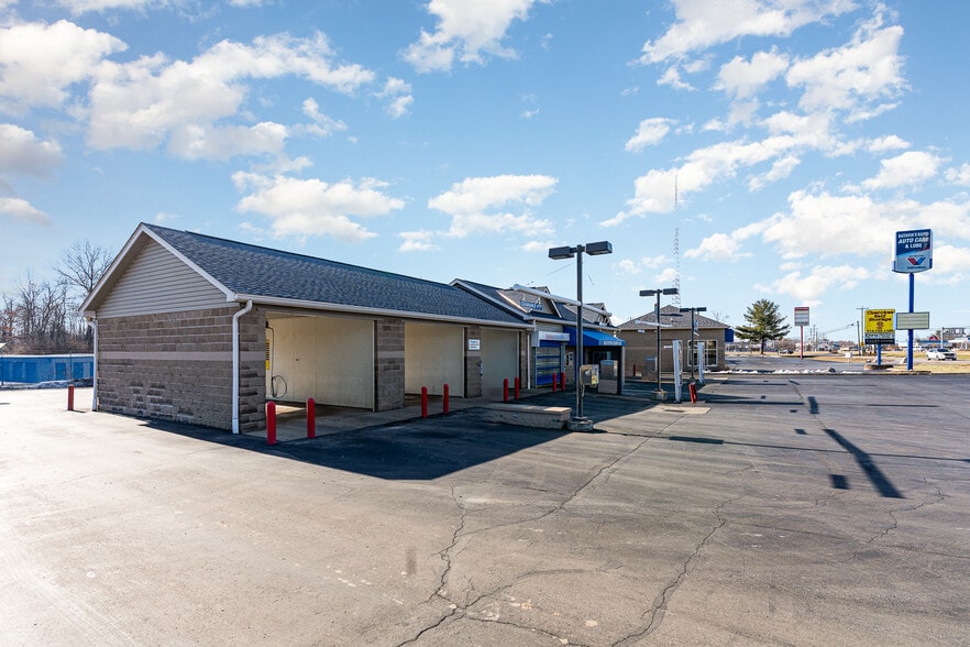 More Photos Of 1012 Hospital Dr, Batavia Carwash For Sale