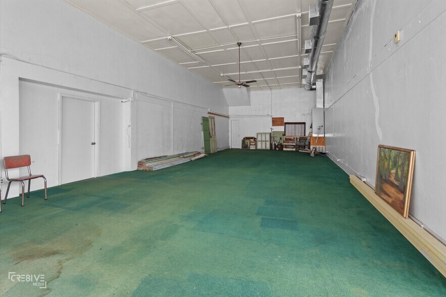 More Photos Of 157 S Henderson St, Rusk Flex For Sale